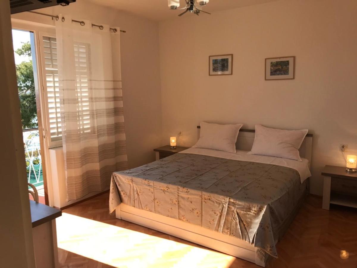 Apartments And Rooms Ljubica Лун Екстер'єр фото