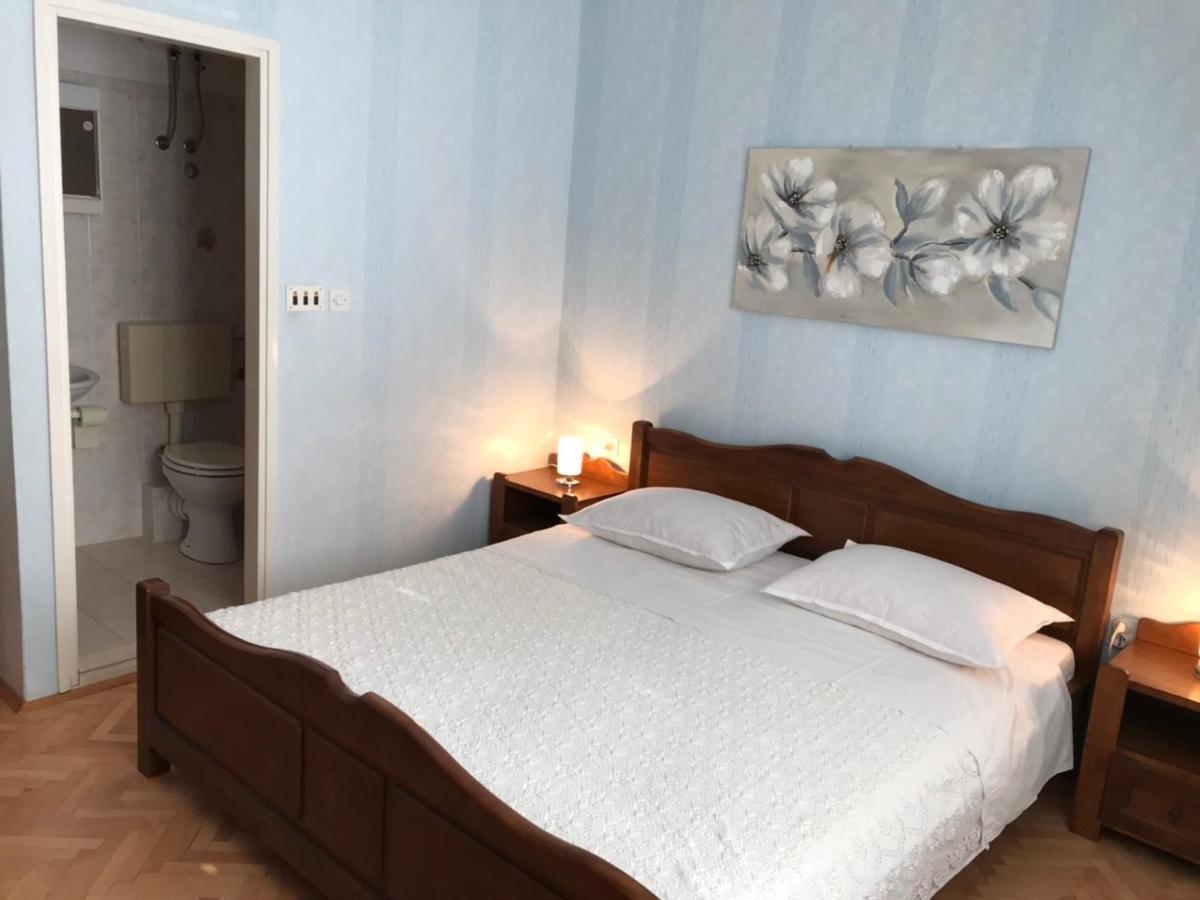 Apartments And Rooms Ljubica Лун Екстер'єр фото