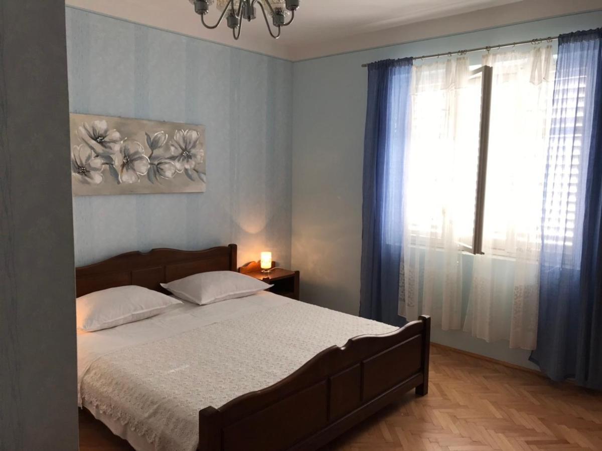 Apartments And Rooms Ljubica Лун Екстер'єр фото